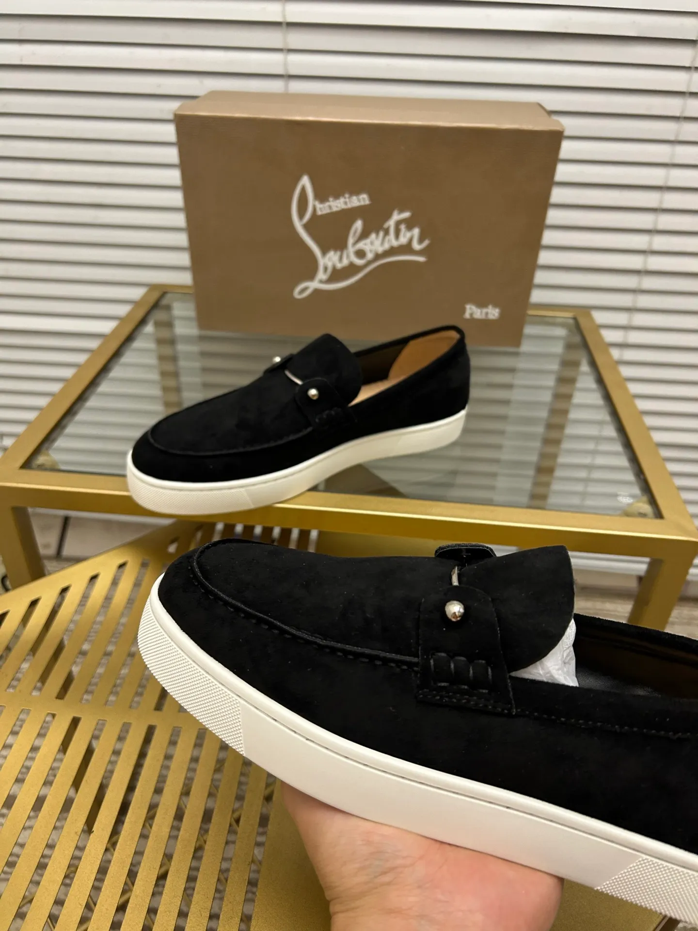 (Customized model) Ex-factory price is 520. christian louboutin (CL red sole shoes) counter series, casual sneakers for couples 📢 📢 📢 Exclusive hot style release 🎈🎈💪 Movable latex feet 👻 Finished outsole line [Proud] 😝Female 35-40# Male 38#-46, global supply😝 [Top version]: Original imported genuine leather upper, top original leather lining, original molded TPU outsole, original 1:1 detail processing, original shoe last,